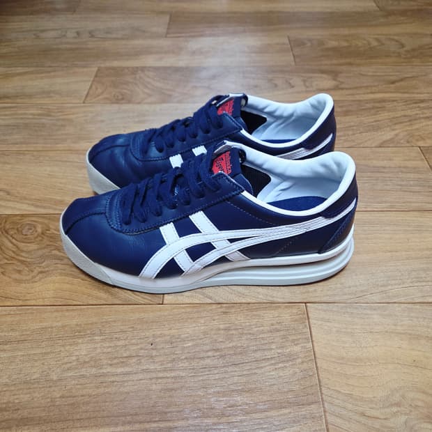 오니츠카타이거 코르세어 250 