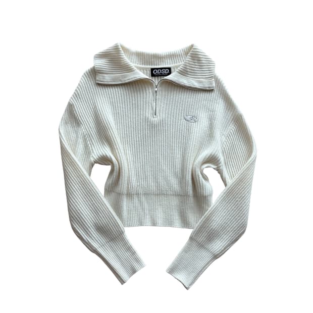 오드스튜디오 반집업 니트