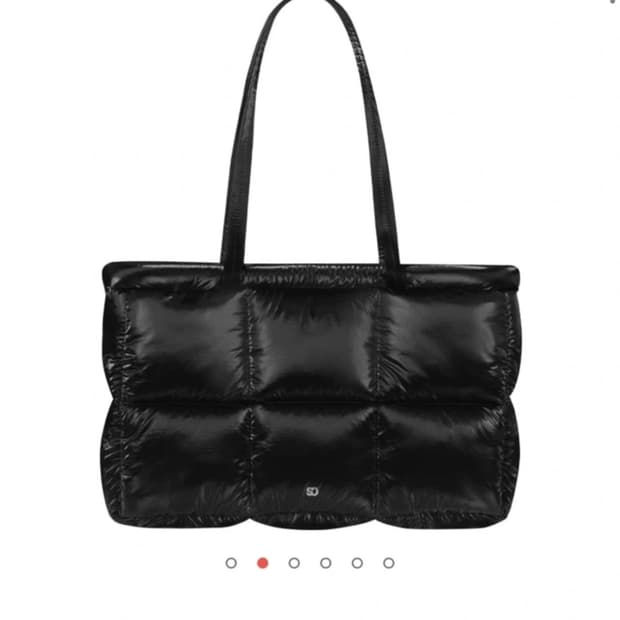 스탠드오일 버블백 블랙색상