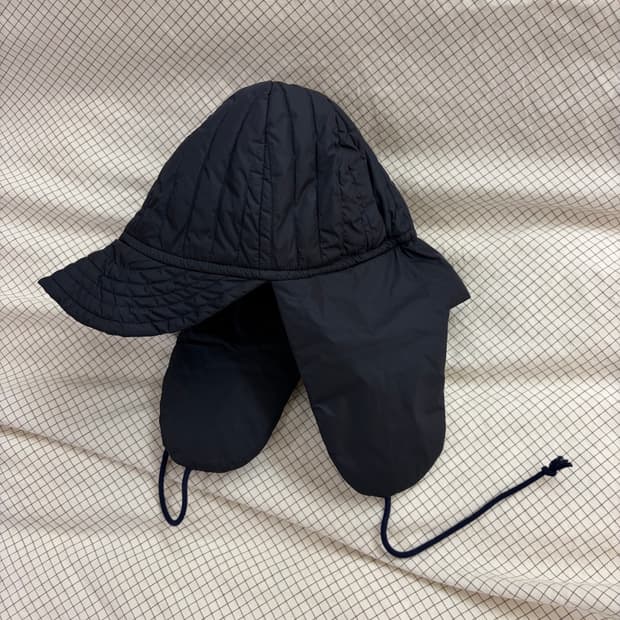 카미엘 포트젠스 Navy Quilted Hat