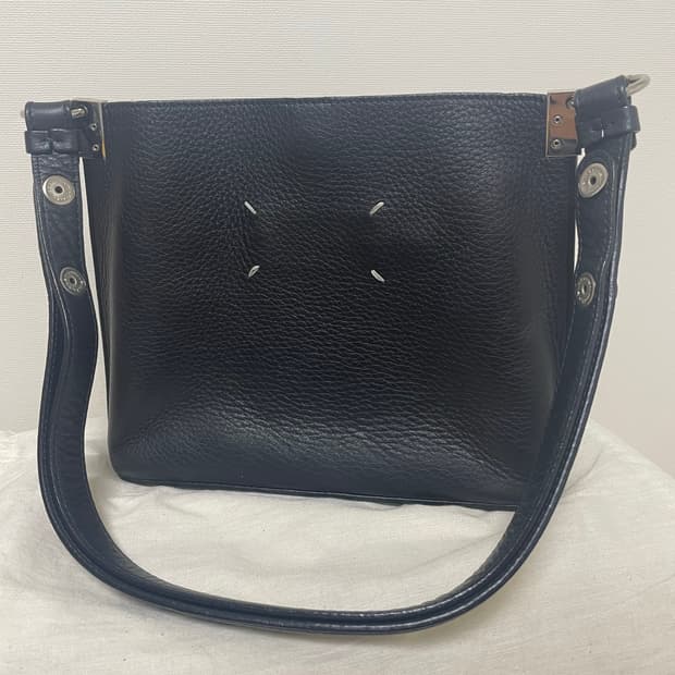 마르지엘라 숄더백