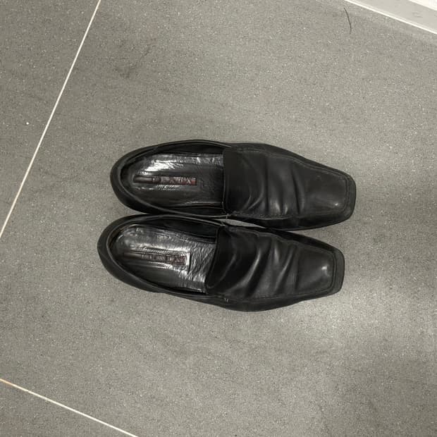 프라다 스포츠 로퍼