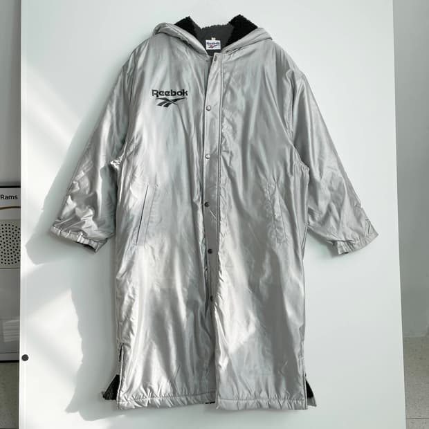 C2 리복 빅로고 유광 실버 롱 돕바 롱자켓 L사이즈