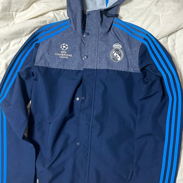 아디다스 레알마드리드 바람막이자켓