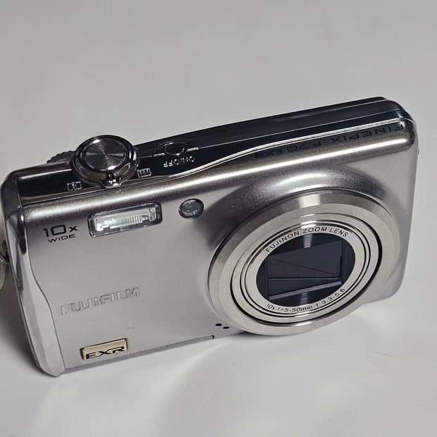 후지 FINEPIX f70 EXR