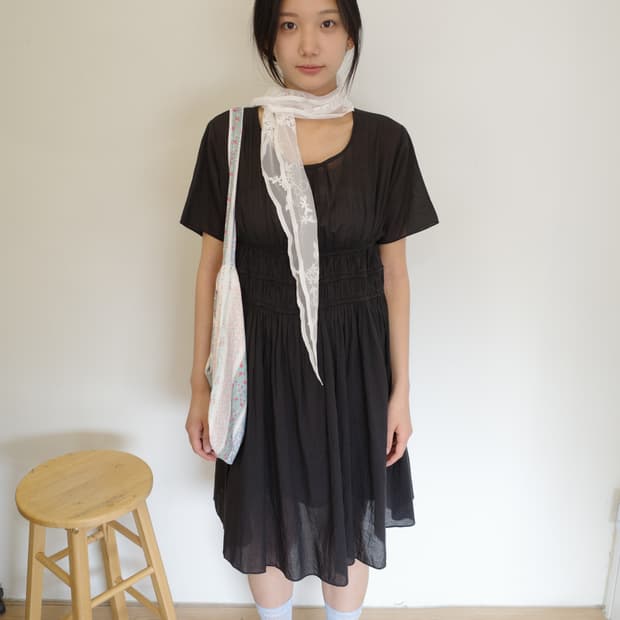 black pleats ops