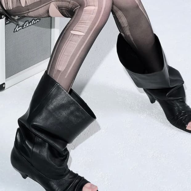 이크닉 101슬라우치 오픈토 부츠slouchy open toe boots