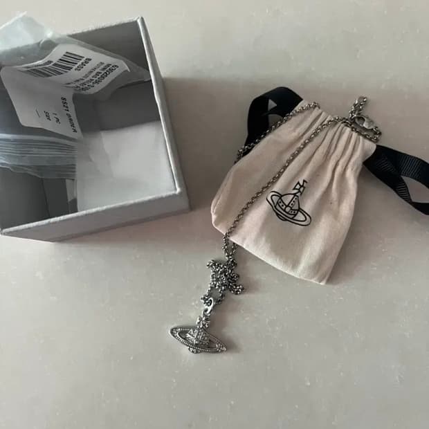 비비안웨스트우드 목걸이