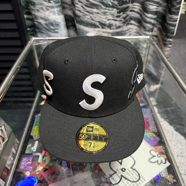 슈프림 뉴에라 멀티s로고 사이즈 5/8