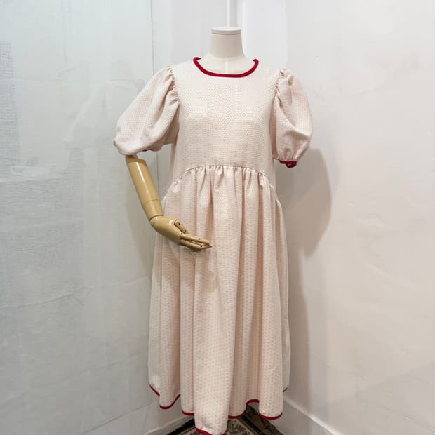 Theopen 더오픈 퍼프원피스 자수 레이스원피스 3449