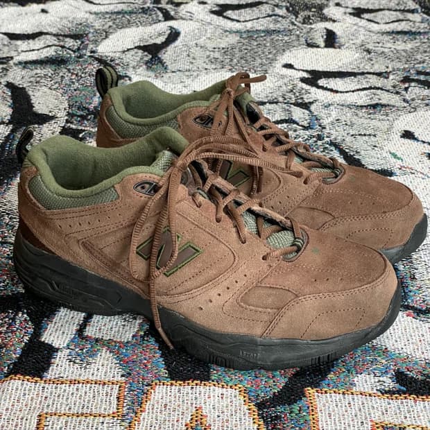 뉴발란스 608 v2 스니커즈 275사이즈