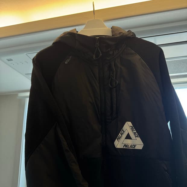 팔라스 자켓 M사이즈 판매합니다