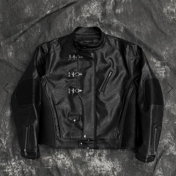비엑세스 PU Buckle Moto Jacket (Black)