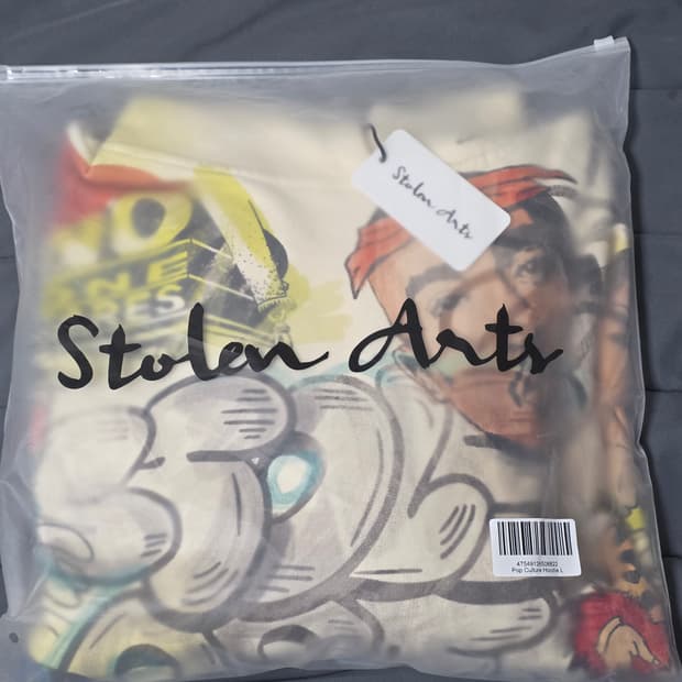 *쿄카착용 Stolen Arts Pop Culture Hoodie 팝니다