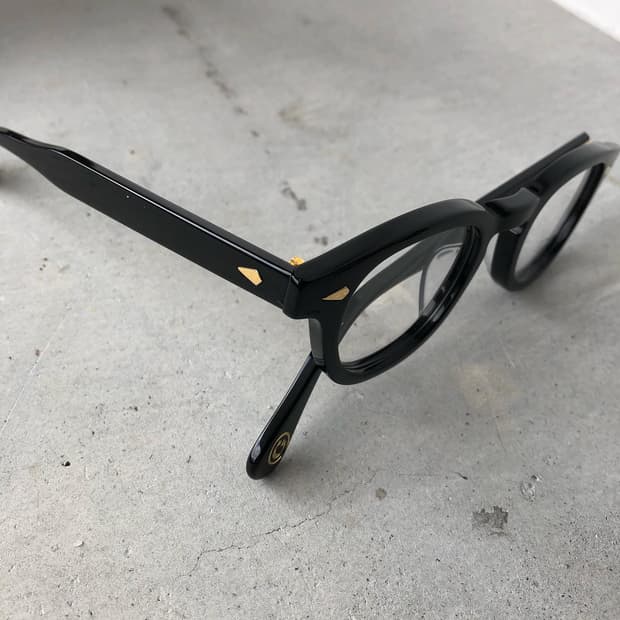 줄리어스 타르크 옵티컬 ar 아넬 골드리벳 44사이즈