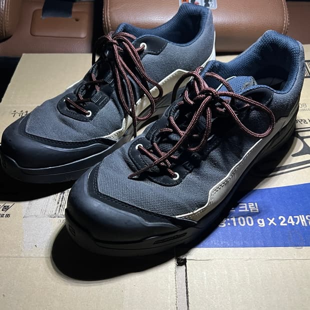 살로몬 x GR10K X-Alp 에실 블랙 메탈 275 팝니다.