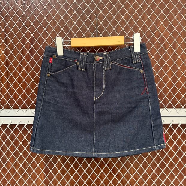 리바이스 엔지니어드 생지 데님 미니스커트 M