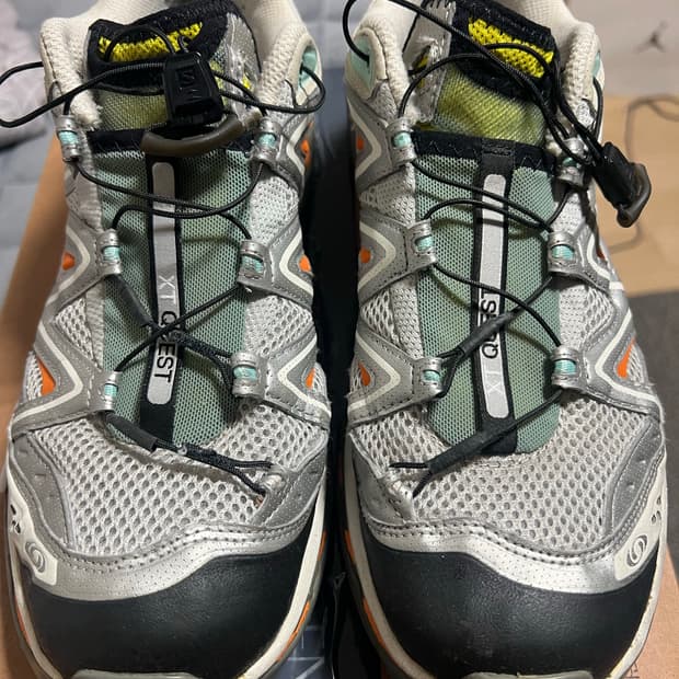 살로몬 더브로큰암 xt-quest uk10