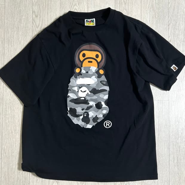 베이프 마일로 온 에이프 헤드 티셔츠 블랙 반소매 L 사이즈