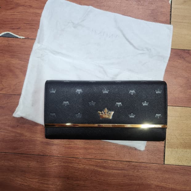 제이에스티나장지갑