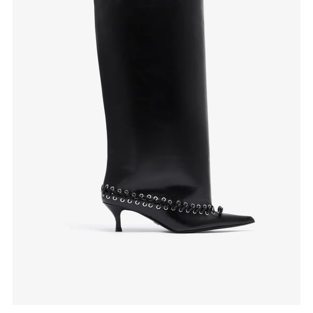 August barron level boots