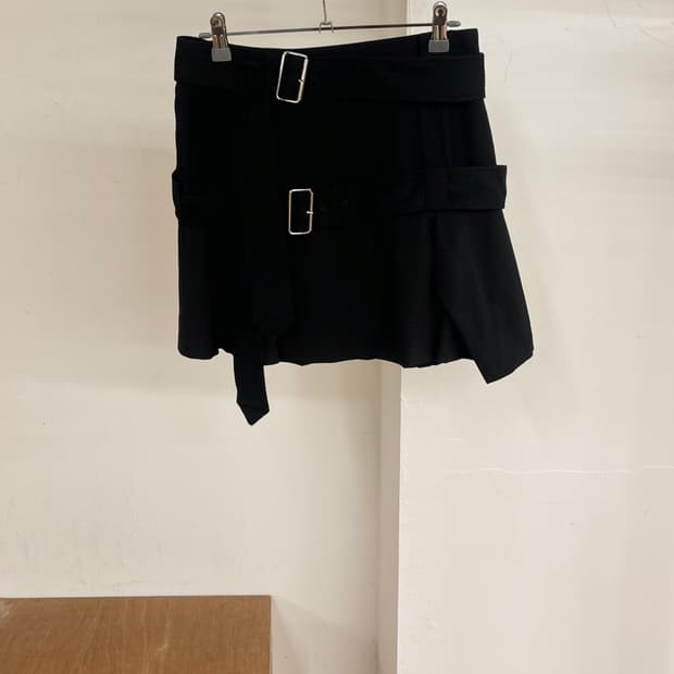 비비안웨스트우드 레드라벨 벨티드 플리츠 스커트