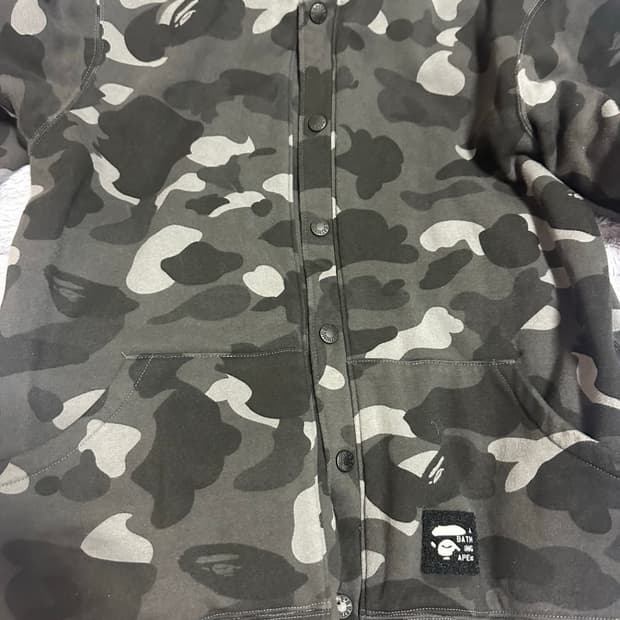 베이프 시티 카모 후드 바시티