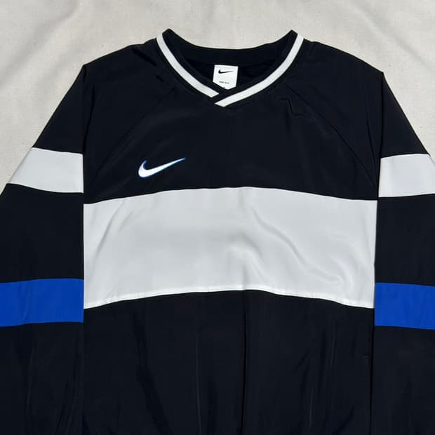 M 나이키 배색 브이넥 웜업