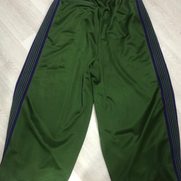 니들스 HD 트랙팬츠 (그린/퍼플)