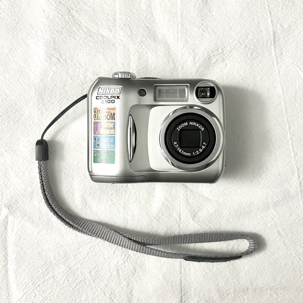 니콘 쿨픽스2100 nikon coolpix 2100 디카 디지털카메라