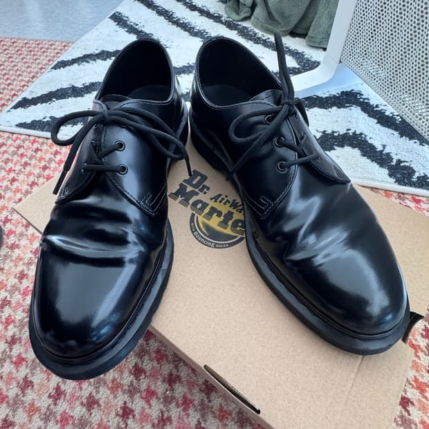 닥터마틴 1461 스무스레더 모노 300사이즈