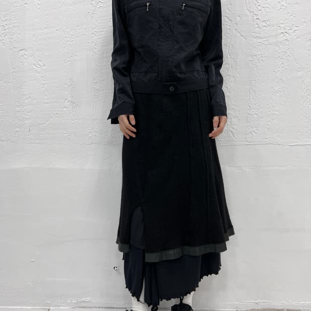 black blouson 