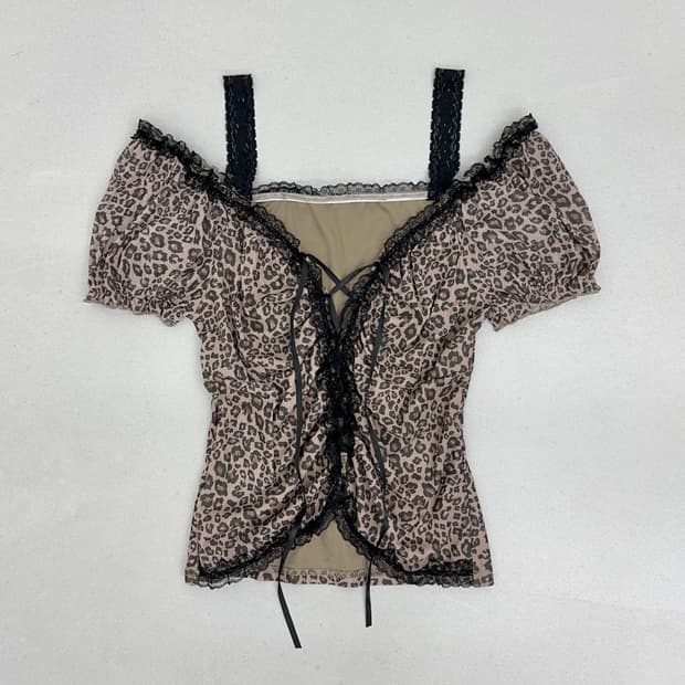 레오파드 패턴 반팔 오프숄더