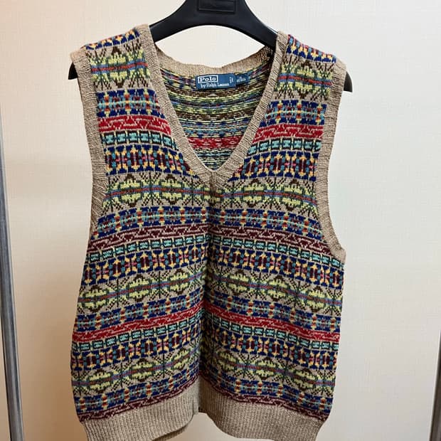Polo knit vest