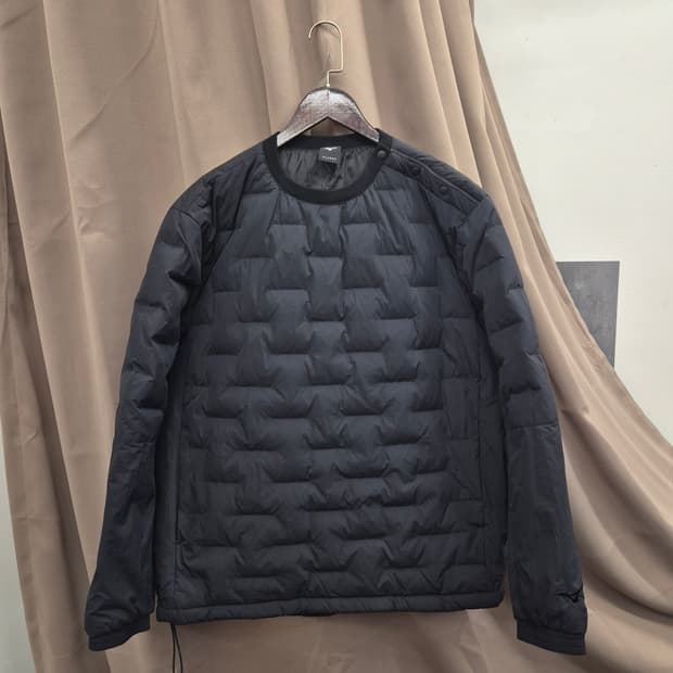 미즈노 구스다운 맨투맨 100