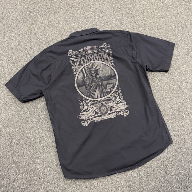 2XL) Zoo York 빈티지 후면 프린팅 반팔셔츠