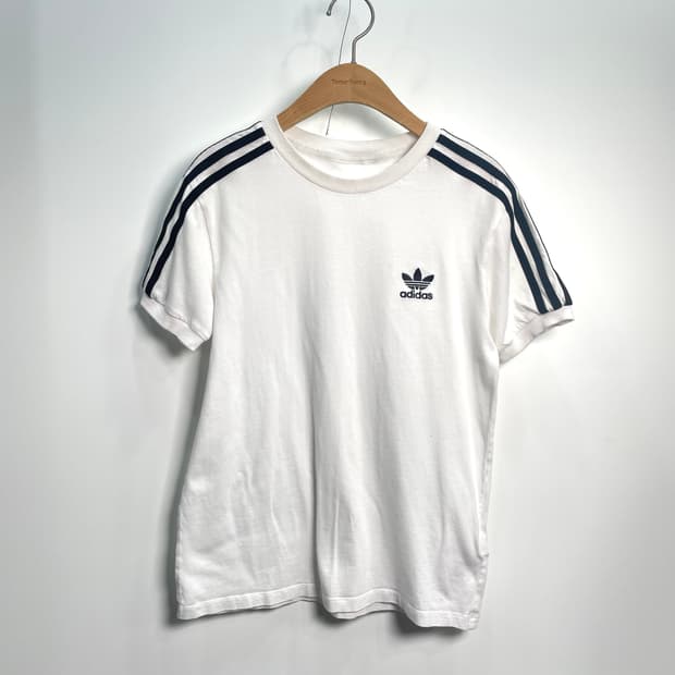 아디다스 흰검 삼선 반팔 