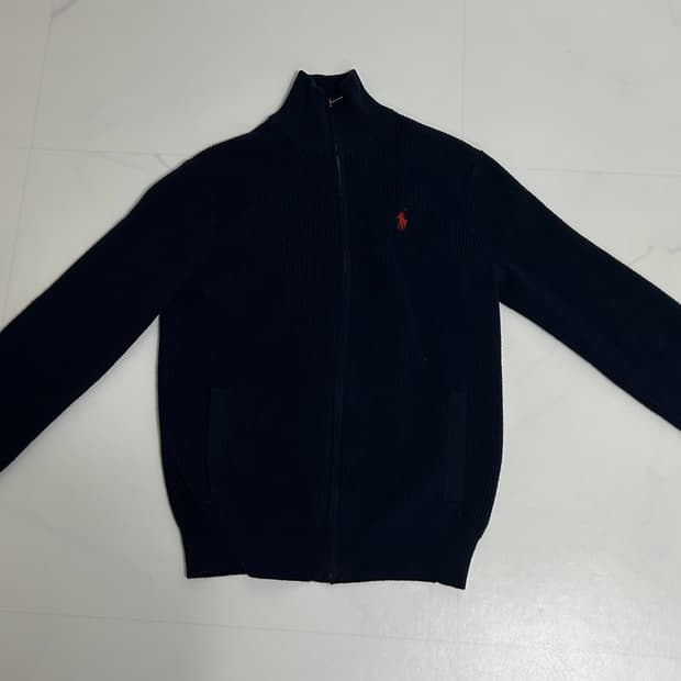폴로 니트집업