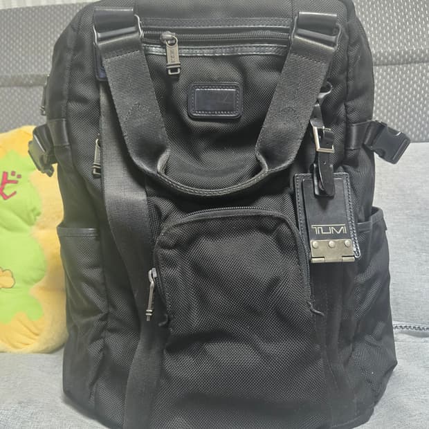TUMI 투미 블랙 백팩 가방 팝니다