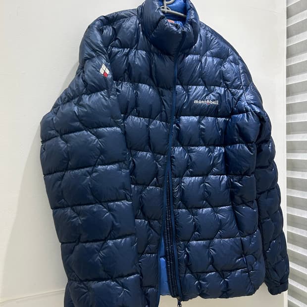 몽벨경량패딩 100size 