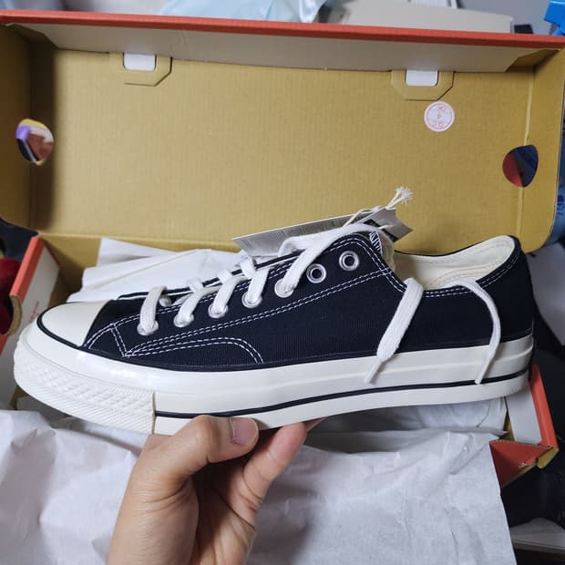 컨버스 척70 로우 블랙 275 판매합니다 !