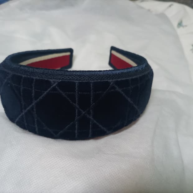정품 디올 헤어밴드 머리띠