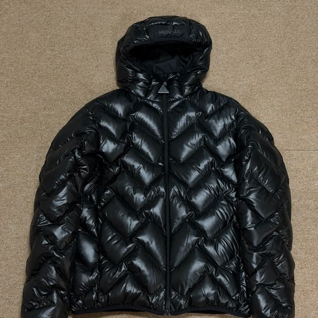 몽클레르 경량패딩 라베크 (새상품)
