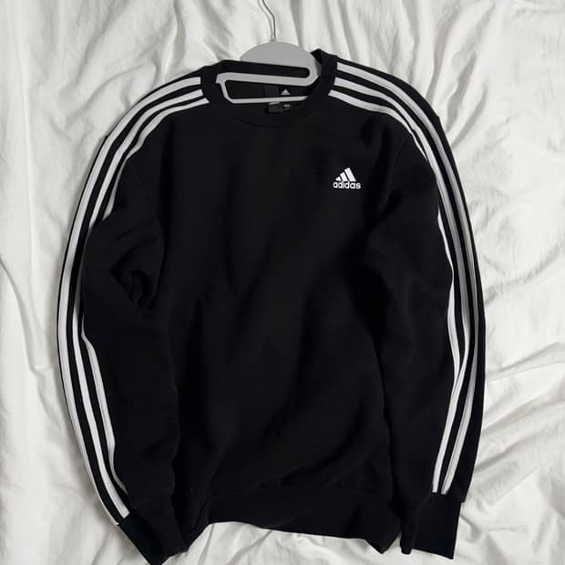 아디다스 맨투맨