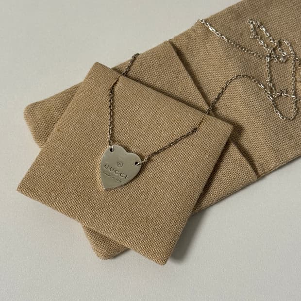 구찌 하트 펜던트 목걸이