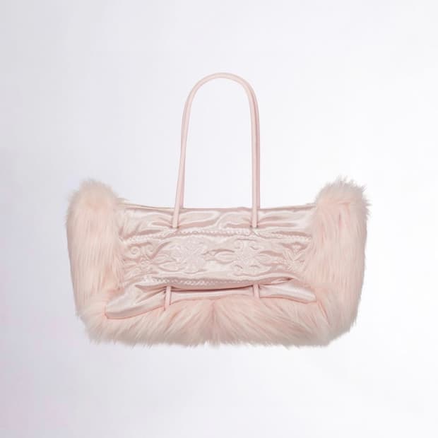 스컬프터 플러피 새틴백 코랄베이지/핑크
