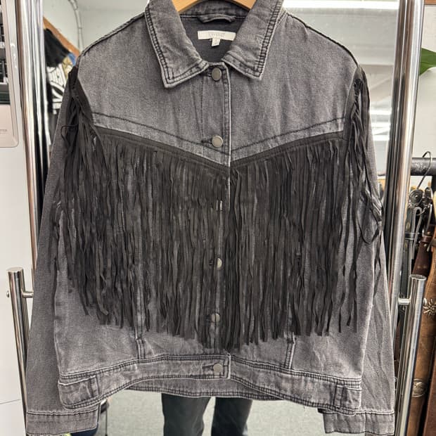 VEVERET 빈티지 프린지 흑청 데님자켓
