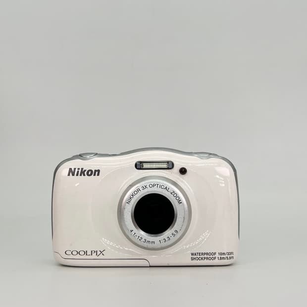 니콘 쿨픽스 COOLPIX W100