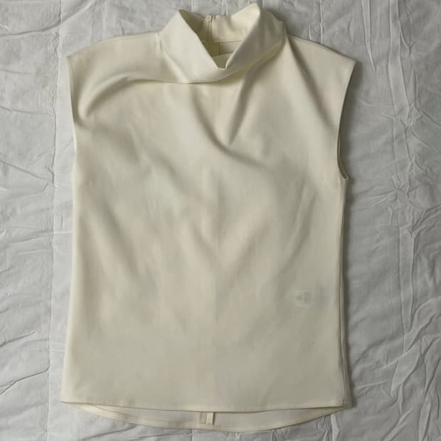 25SS 블러썸에이치컴퍼니 슬리브리스 S