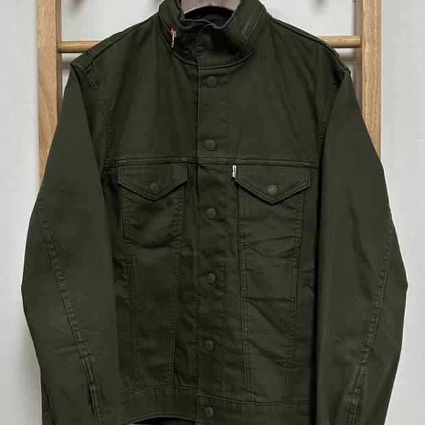 삽니다 / 리바이스 트러커 자켓